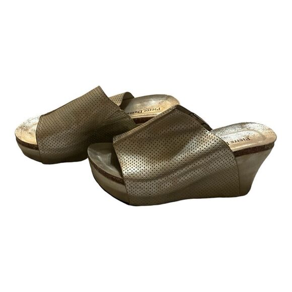 Pierre Dumas metallic gold wedges 6 1/2 - Picture 3 of 5